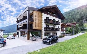 Hotel Eden